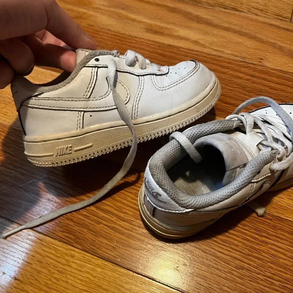 Nike Air Force 1 sneakers size 9c
